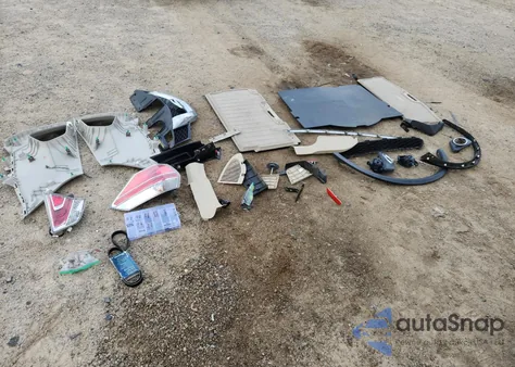 2015 Nissan Rogue S z USA, uszkodzony, nr VIN 5N1AT2MT0FC842402